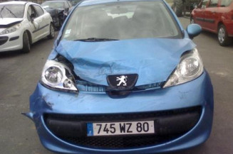 Moteur essuie glace avant PEUGEOT 107
