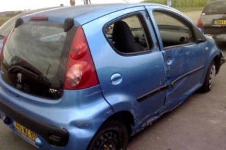 Moteur essuie glace avant PEUGEOT 107