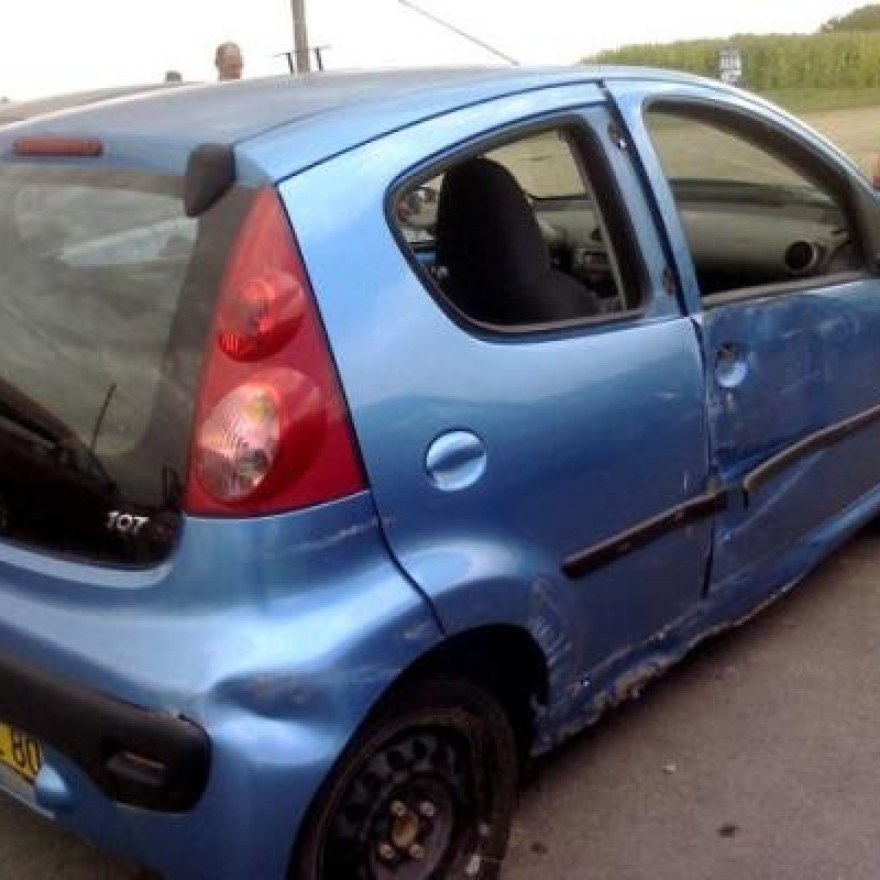 Moteur essuie glace avant PEUGEOT 107 Photo n°5