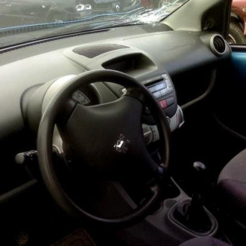 Moteur essuie glace avant PEUGEOT 107 Photo n°7