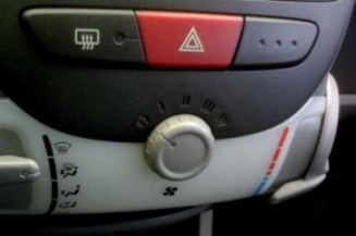 Moteur essuie glace avant PEUGEOT 107