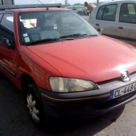 Pare choc avant PEUGEOT 106