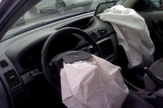 Bras essuie glace avant gauche RENAULT LAGUNA 2