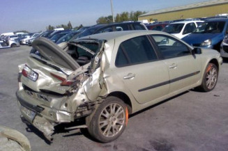 Traverse superieure RENAULT LAGUNA 2