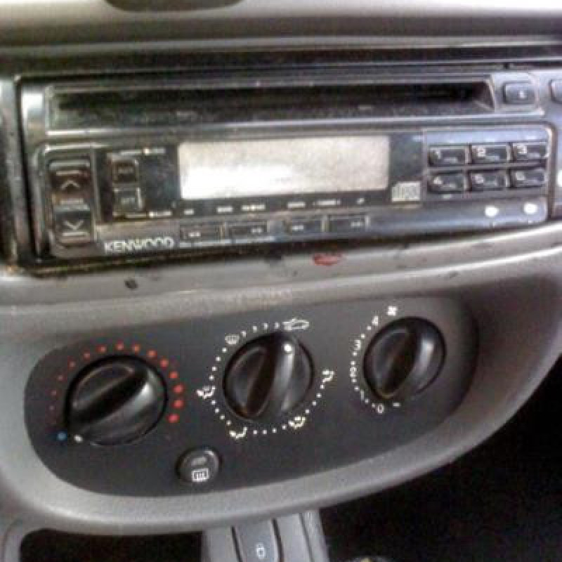 Aile avant gauche RENAULT CLIO 2 Photo n°6