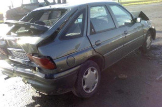 Retroviseur gauche FORD ESCORT 5