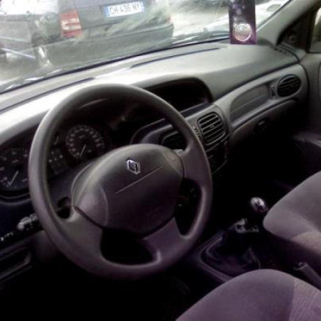Pompe de direction RENAULT MEGANE 1