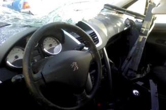 Bras essuie glace avant droit PEUGEOT 207