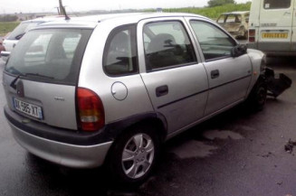 Bras essuie glace avant gauche OPEL CORSA B