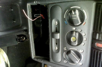 Bras essuie glace avant gauche OPEL CORSA B
