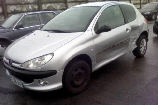 Bras essuie glace avant droit PEUGEOT 206
