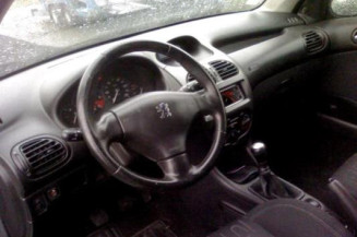 Bras essuie glace avant droit PEUGEOT 206