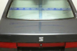 Malle/Hayon arriere SEAT TOLEDO 1 Photo n°1