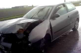 Bras essuie glace avant droit SEAT IBIZA 3