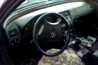Bloc ABS (freins anti-blocage) MERCEDES CLASSE C 202