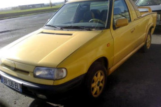 Retroviseur droit SKODA FELICIA