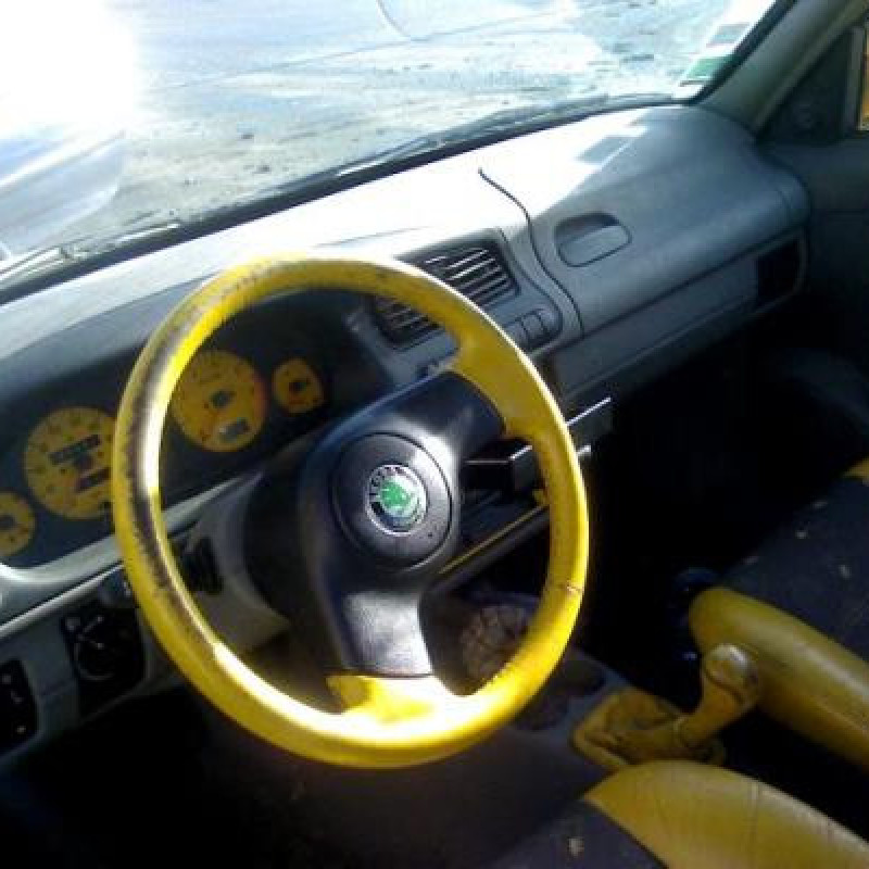 Retroviseur droit SKODA FELICIA Photo n°8