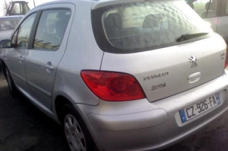 Bras essuie glace avant gauche PEUGEOT 307