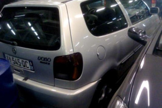 Optique avant principal gauche (feux)(phare) VOLKSWAGEN POLO 3