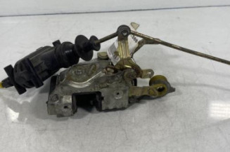 Serrure avant droit MERCEDES CLASSE E 124 Photo n°1