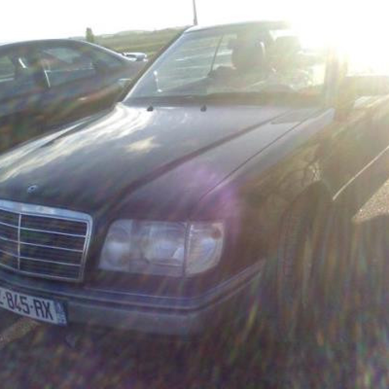 Serrure avant droit MERCEDES CLASSE E 124 Photo n°4