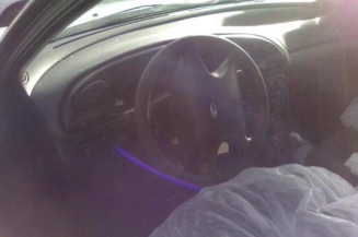 Optique avant principal gauche (feux)(phare) FORD MONDEO 1