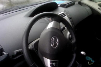 Bras essuie glace avant droit TOYOTA YARIS 2