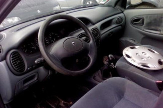 Alternateur RENAULT MEGANE 1