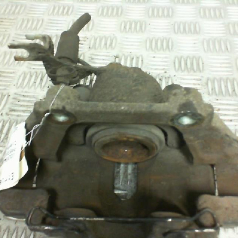 Etrier avant droit (freinage) VOLKSWAGEN PASSAT 4 Photo n°3