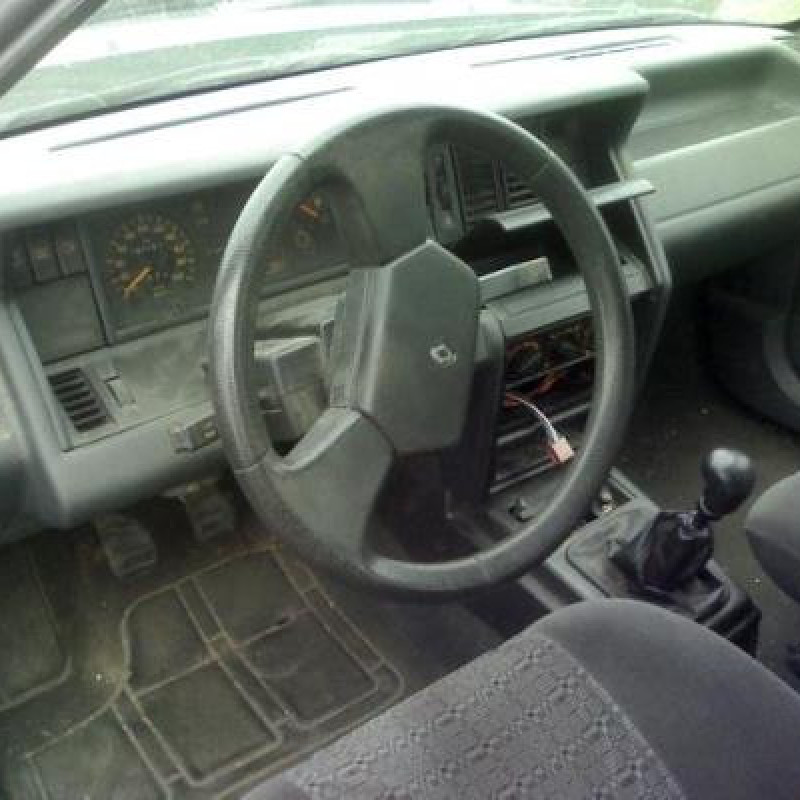 Etrier avant droit (freinage) RENAULT R21 Photo n°5