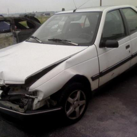 Malle/Hayon arriere PEUGEOT 405 Photo n°1