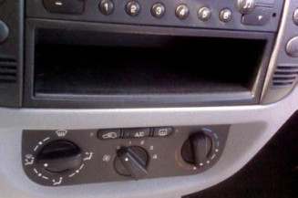 Com (Bloc Contacteur Tournant+Commodo Essuie Glace+Commodo Phare) CITROEN C3 1