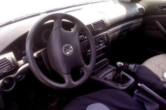 Malle/Hayon arriere VOLKSWAGEN PASSAT 4