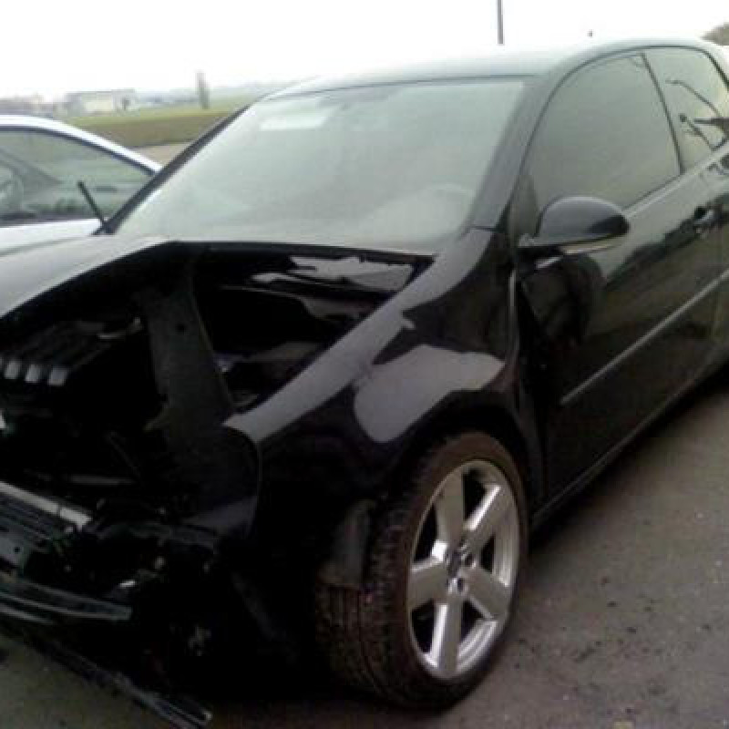 Bouton de warning VOLKSWAGEN GOLF 5 Photo n°4