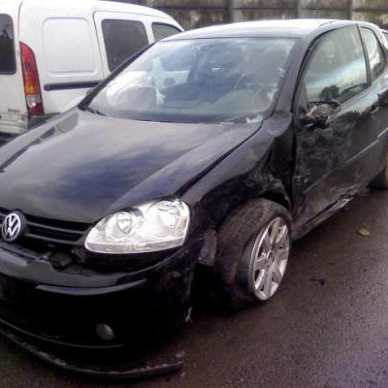 Bouton de warning VOLKSWAGEN GOLF 5 Photo n°4