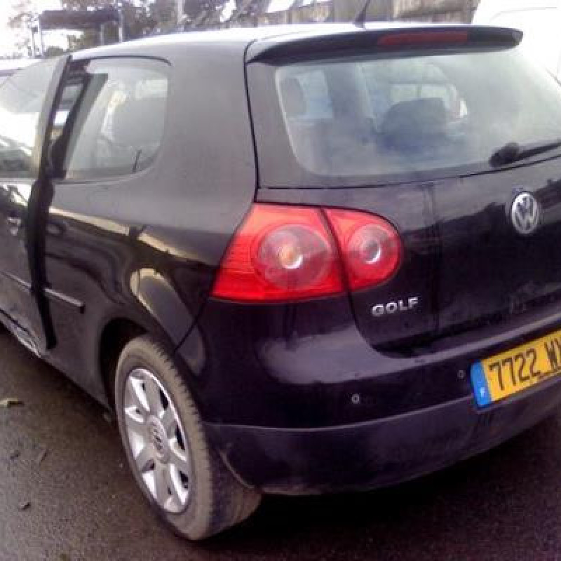 Bouton de warning VOLKSWAGEN GOLF 5 Photo n°7