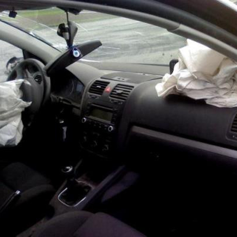 Bouton de warning VOLKSWAGEN GOLF 5 Photo n°9