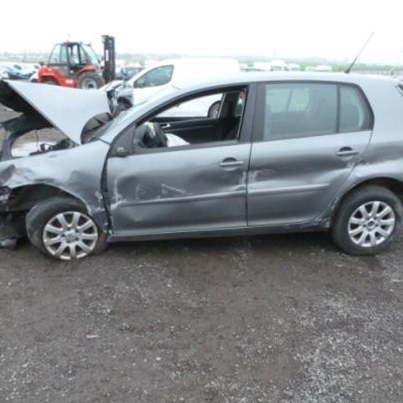 Bras essuie glace avant gauche VOLKSWAGEN GOLF 5 Photo n°5