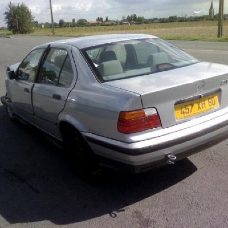 Retroviseur droit BMW SERIE 3 E36 Photo n°7