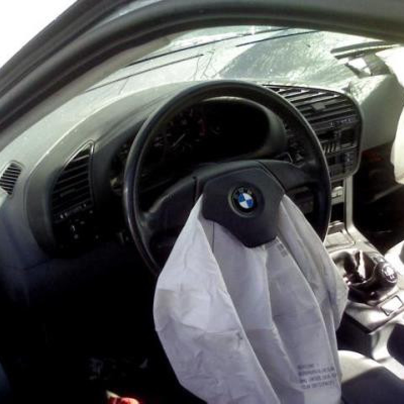 Retroviseur droit BMW SERIE 3 E36 Photo n°8