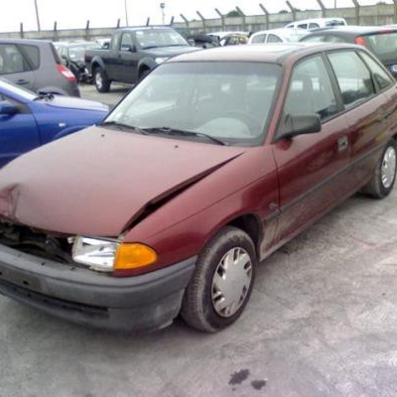 Optique avant secondaire gauche (feux)(clignotant) OPEL ASTRA F Photo n°2