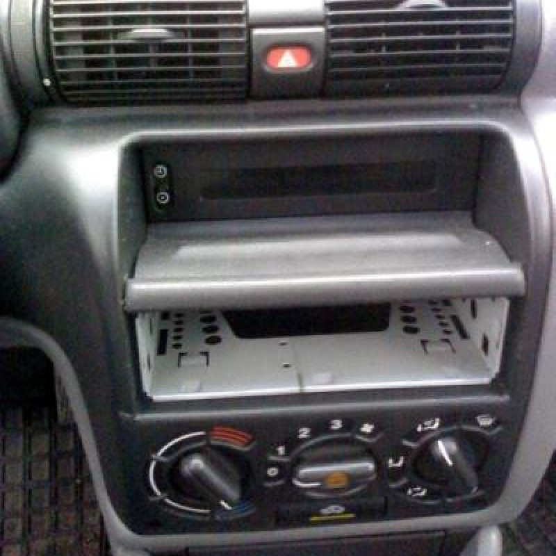 Optique avant secondaire gauche (feux)(clignotant) OPEL ASTRA F Photo n°7