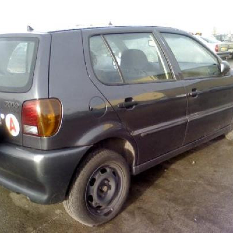 Renfort pare choc arriere (traverse) VOLKSWAGEN POLO 3 Photo n°3