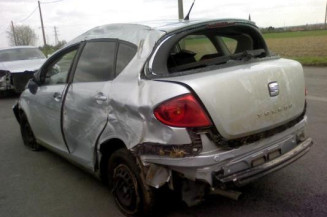 Retroviseur droit SEAT TOLEDO 3
