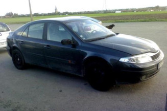 Calandre RENAULT LAGUNA 2