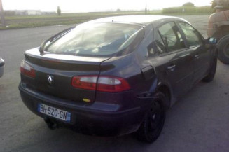 Calandre RENAULT LAGUNA 2