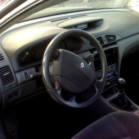 Calandre RENAULT LAGUNA 2