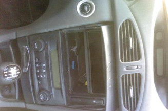 Calandre RENAULT LAGUNA 2