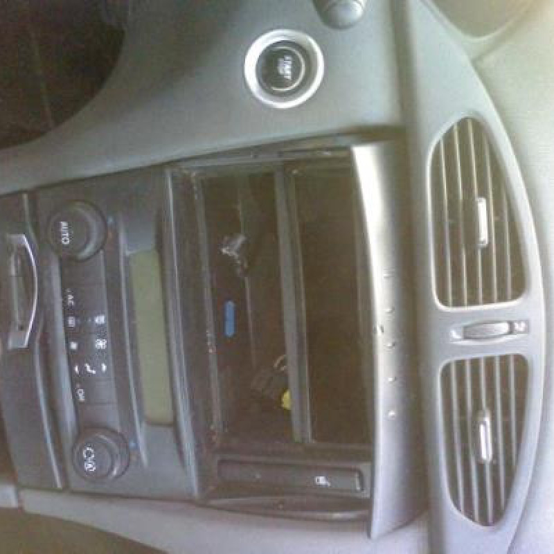 Calandre RENAULT LAGUNA 2 Photo n°6
