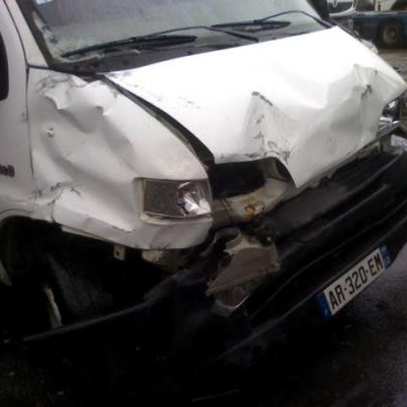 Crosse arriere droit PEUGEOT BOXER 1 Photo n°3